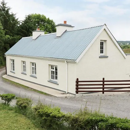 Hawthorn Hideaway * Manorhamilton